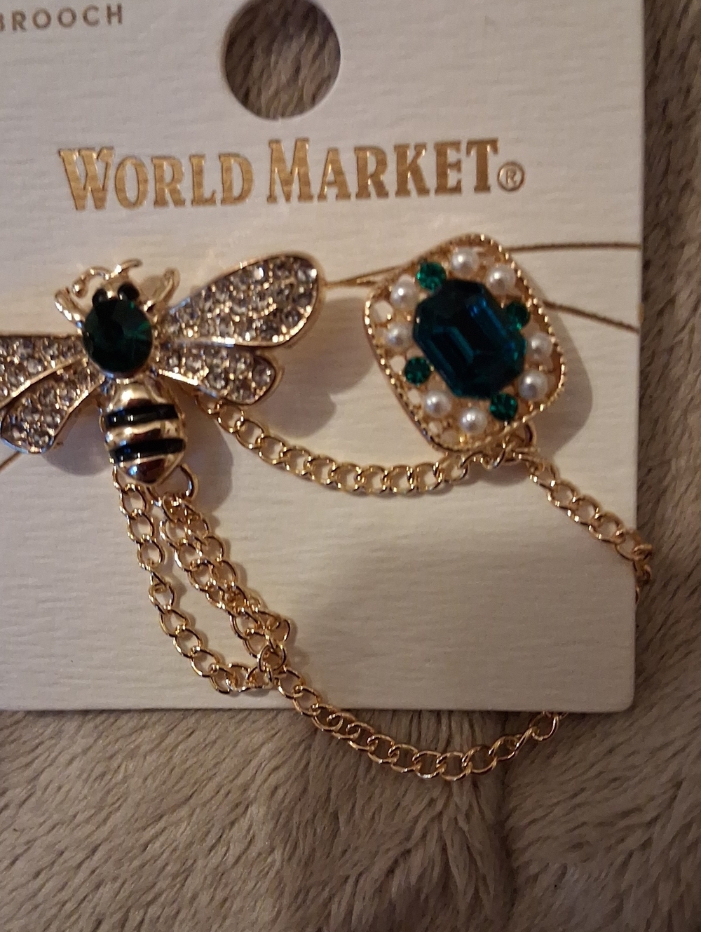 Bumblebee Pin - Picture 2 of 3